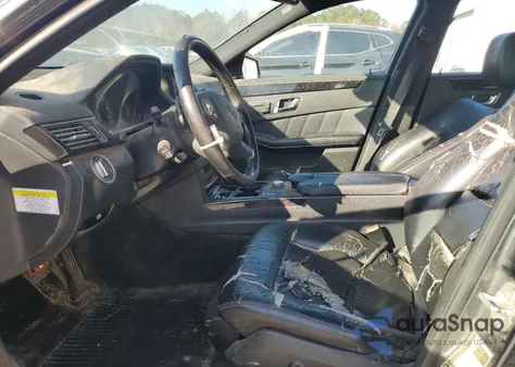 2011 Mercedes-Benz E 350 z USA, uszkodzony, nr VIN WDDHF5GBXBA382207